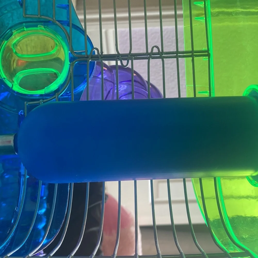 Hamster cage with Hamster wheel, Food bowl, And water bottle